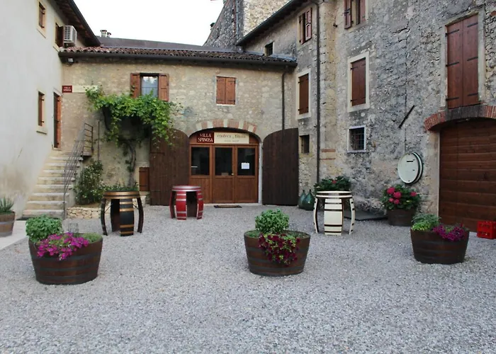 Corte Spinosa 内格拉尔